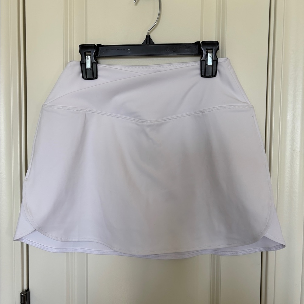 Savvi White Athletic Skort, never worn. Size small.